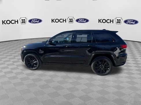 Used 2021 Jeep Grand Cherokee Laredo X image 14