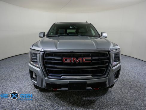Used 2024 GMC Yukon XL AT4 w/ AT4 Premium Plus Package AWD/4WD image 2