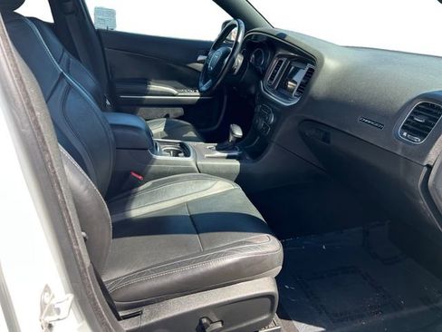 Used 2022 Dodge Charger SXT w/ Leather Interior Group image 20