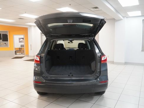 Used 2020 Chevrolet Equinox LS image 9