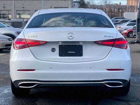 Used 2025 Mercedes-Benz C 300 4MATIC Sedan image 3