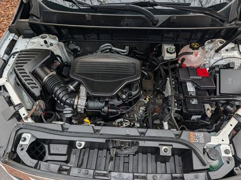 Used 2017 GMC Acadia SLT image 29