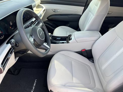 Certified 2026 Hyundai Tucson SEL Plus FWD image 17