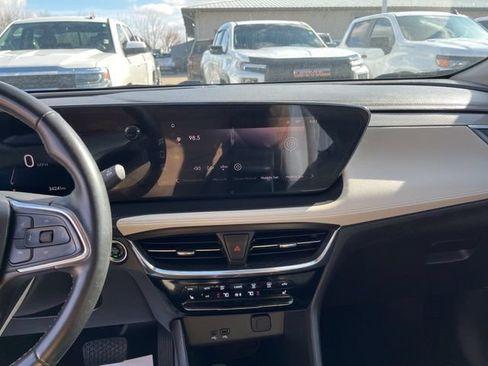 Used 2024 Buick Encore GX Avenir w/ Avenir Convenience Package FWD image 15