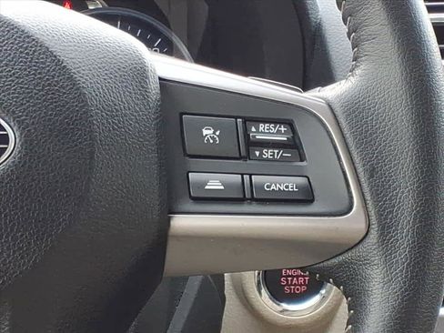 Used 2015 Subaru Crosstrek 2.0i Limited image 9