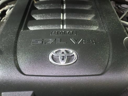 Used 2019 Toyota Tundra Platinum AWD/4WD image 24