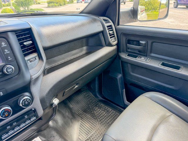 Used 2022 RAM 2500 Tradesman w/ Chrome Appearance Group RWD image 14