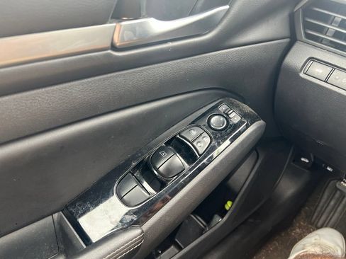 Used 2023 Nissan Altima 2.5 SV FWD image 7