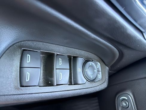 Used 2023 Chevrolet Equinox LT FWD image 14