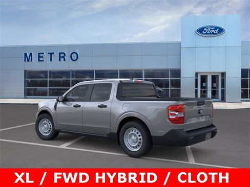 New 2025 Ford Maverick XL image 5