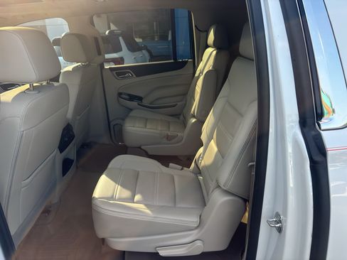 Used 2019 GMC Yukon XL Denali w/ Denali Ultimate Package AWD/4WD image 21