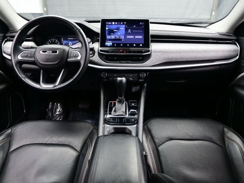 Used 2022 Jeep Compass Latitude image 17