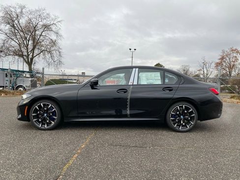 New 2026 BMW 330i xDrive Sedan w/ M Sport Package AWD/4WD image 4