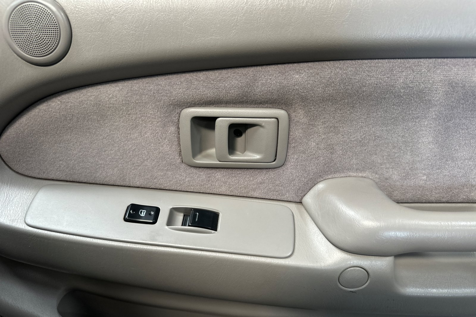 Used 2004 Toyota Tacoma PreRunner RWD image 18