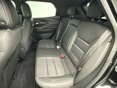 Certified 2023 Chevrolet TrailBlazer RS FWD image 15