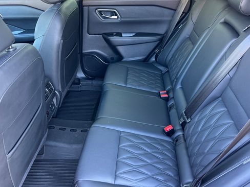 Certified 2023 Nissan Rogue Platinum w/ Platinum Premium Package image 13