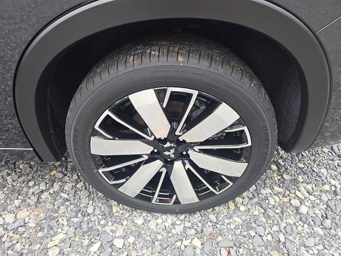New 2025 Mitsubishi Outlander SEL image 28