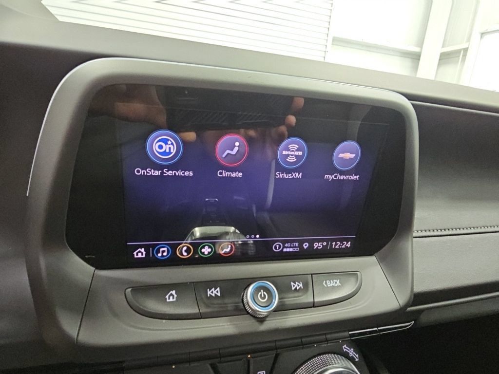 Certified 2023 Chevrolet Camaro SS RWD image 18
