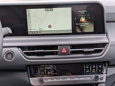 New 2026 Kia Seltos EX FWD image 32