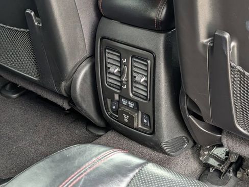 Used 2022 Dodge Durango R/T w/ Blacktop Package image 34