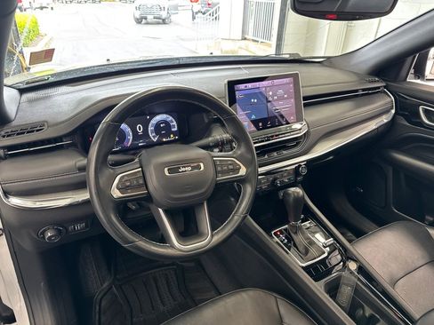 Used 2022 Jeep Compass High Altitude AWD/4WD image 11