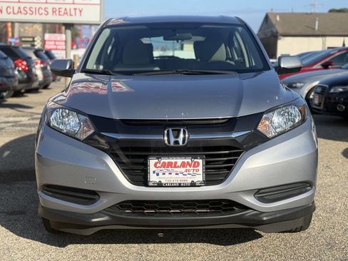 Used 2018 Honda HR-V LX image 2