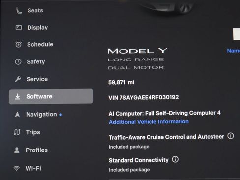 Used 2024 Tesla Model Y Long Range AWD/4WD image 34