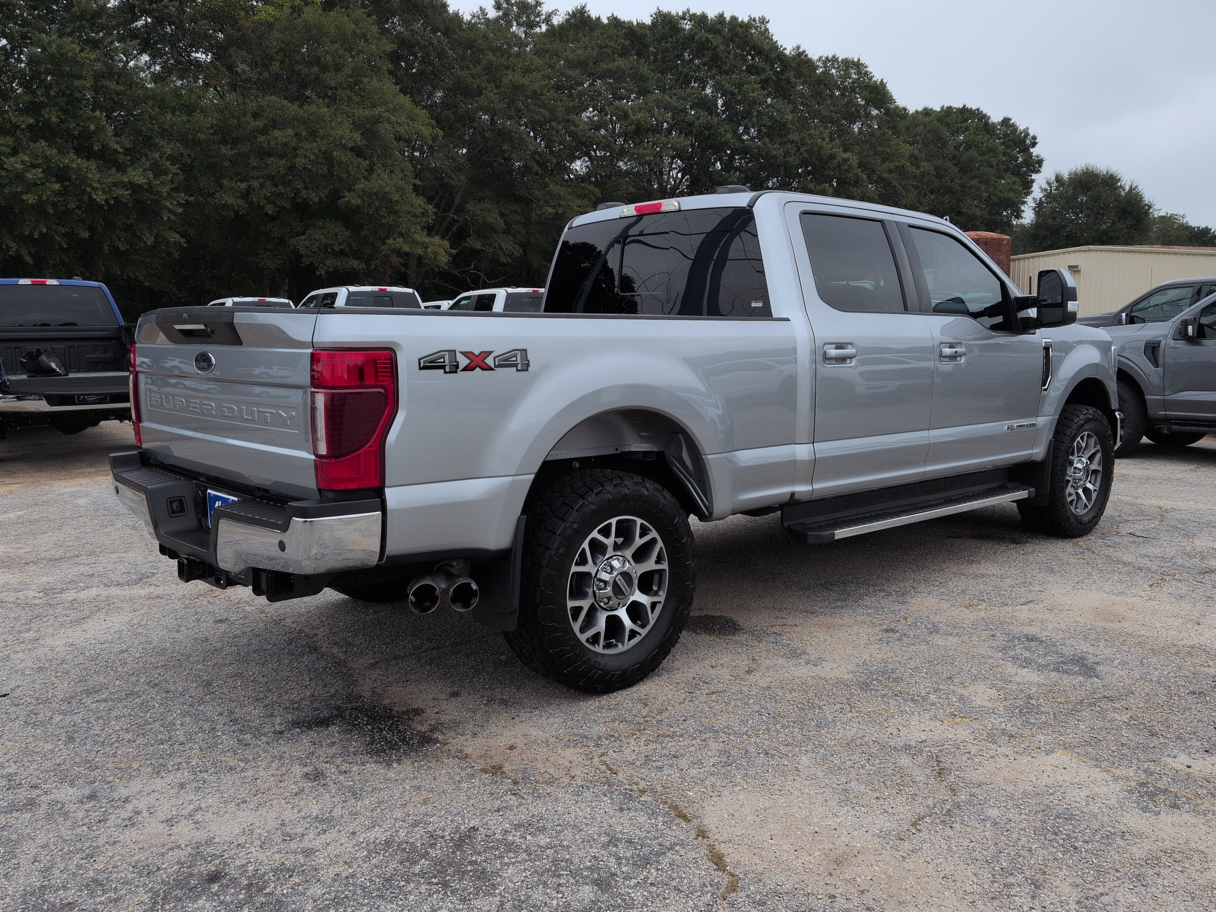 Certified 2022 Ford F250 Lariat w/ Lariat Ultimate Package AWD/4WD image 3
