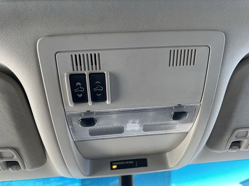 Used 2010 Chevrolet Tahoe LT image 26