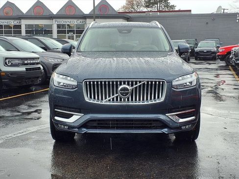 Used 2023 Volvo XC90 B6 Plus image 21