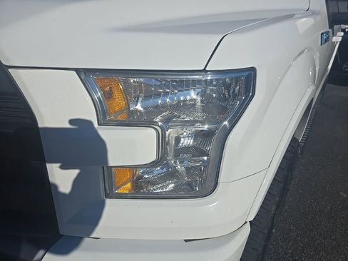 Used 2015 Ford F150 Lariat image 34