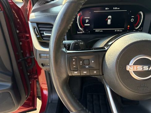 Certified 2023 Nissan Rogue Platinum w/ Platinum Premium Package FWD image 17