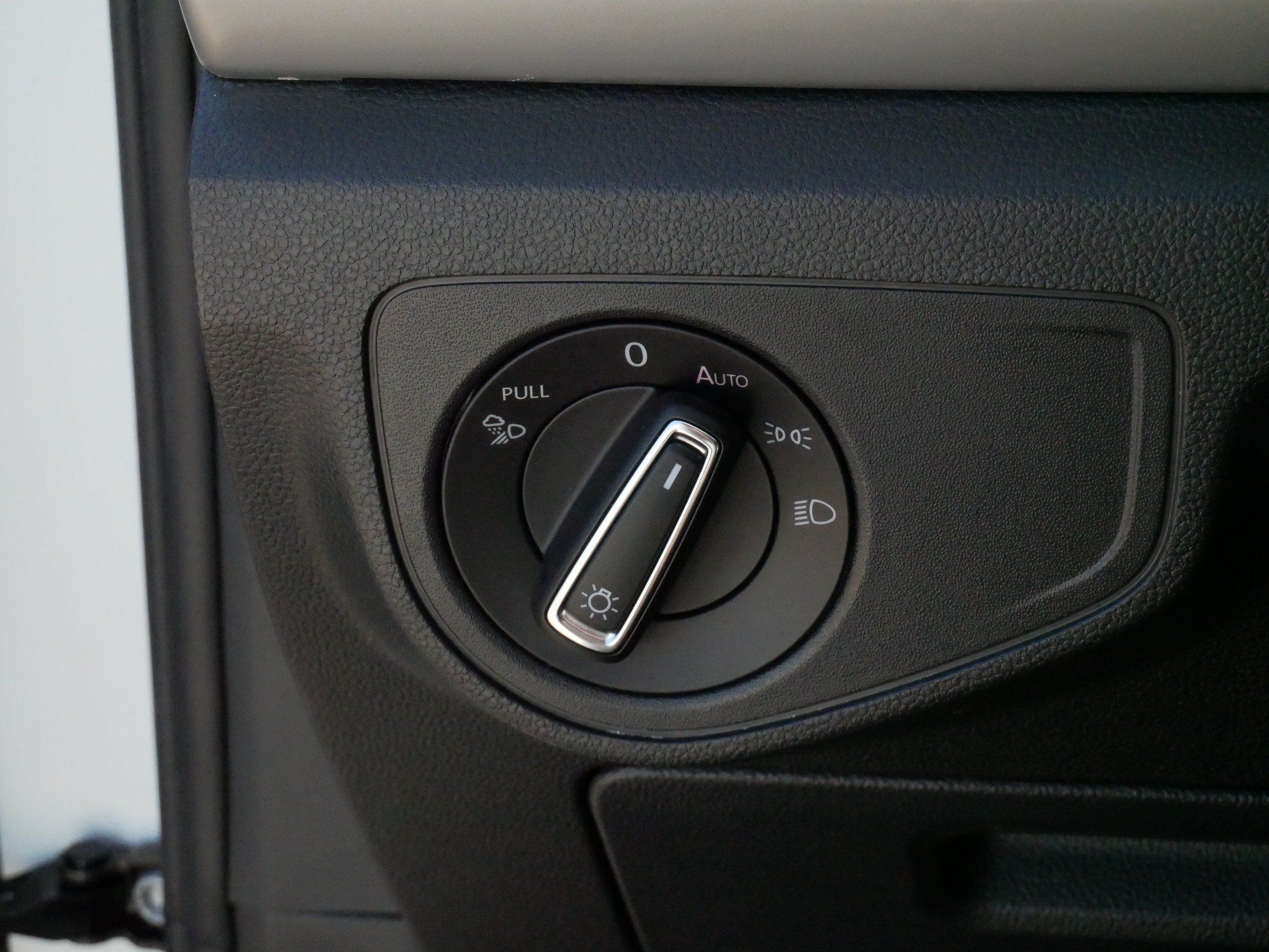 Certified 2023 Volkswagen Atlas SE AWD/4WD image 27