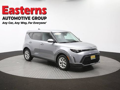 Used 2024 Kia Soul LX w/ Option Group 015 FWD image 48