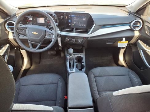 New 2026 Chevrolet Trax LS w/ LS Convenience Package image 8