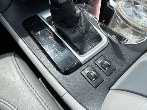 Used 2016 Toyota Highlander XLE FWD image 11