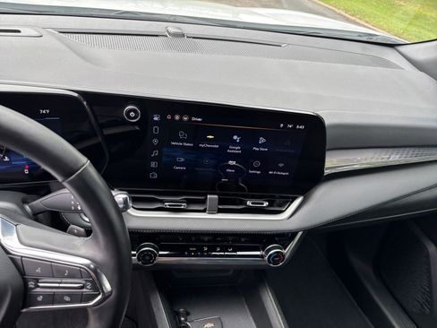 Used 2025 Chevrolet Equinox LT AWD/4WD image 17