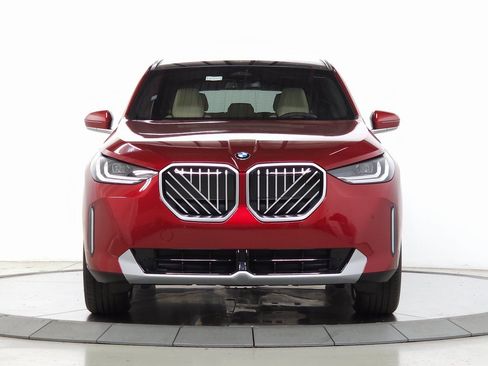 Used 2025 BMW X3 xDrive30i w/ Convenience Package image 2