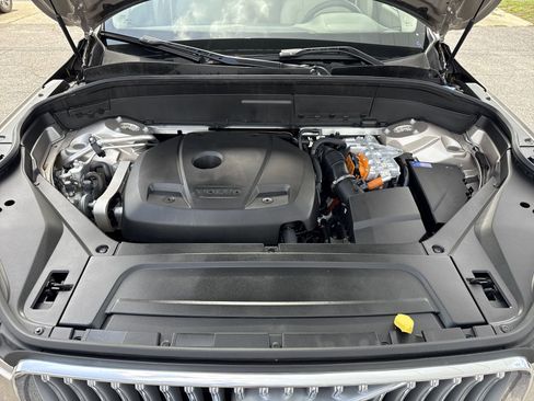 Used 2024 Volvo XC90 T8 Plus w/ Protection Package Premier AWD/4WD image 44