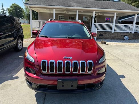 Used 2016 Jeep Cherokee Latitude w/ Comfort/Convenience Group AWD/4WD image 7