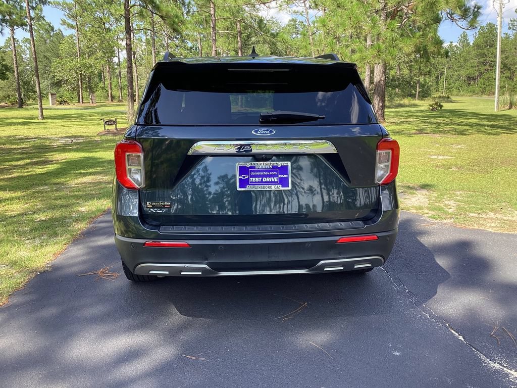Used 2023 Ford Explorer XLT RWD image 4