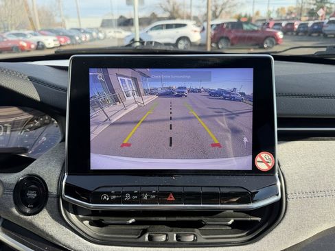 Used 2024 Jeep Compass Latitude image 21