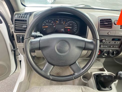 Used 2005 Chevrolet Colorado LS image 10