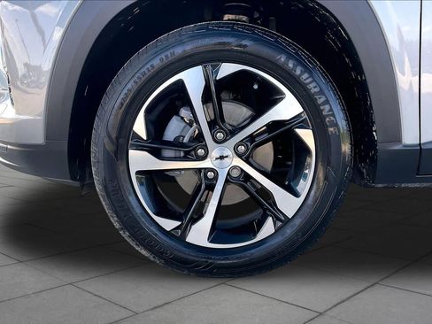 Used 2026 Chevrolet Trax RS w/ Sunroof Package FWD image 11