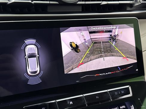 Used 2023 Maserati Grecale GT image 29