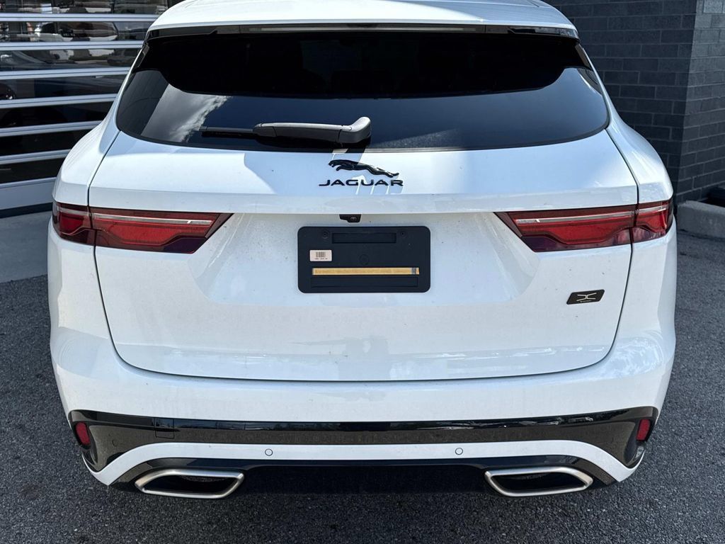 New 2026 Jaguar F-PACE R-Dynamic S AWD/4WD image 5