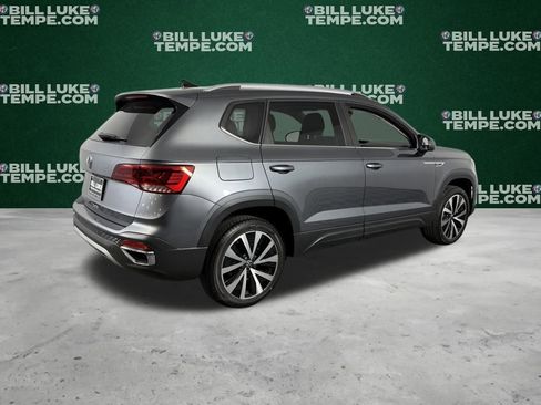 Used 2022 Volkswagen Taos SE image 6