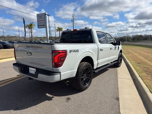 Used 2024 Ford F150 Platinum w/ FX4 Off-Road Package image 5