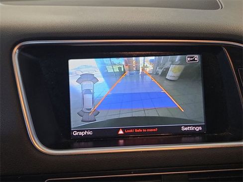 Used 2015 Audi Q5 2.0T Premium Plus w/ Technology Package image 17