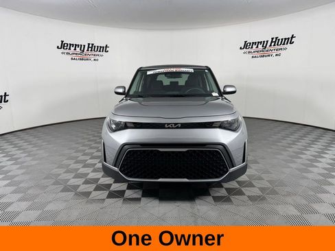 Used 2025 Kia Soul LX w/ LX Technology Package FWD image 5